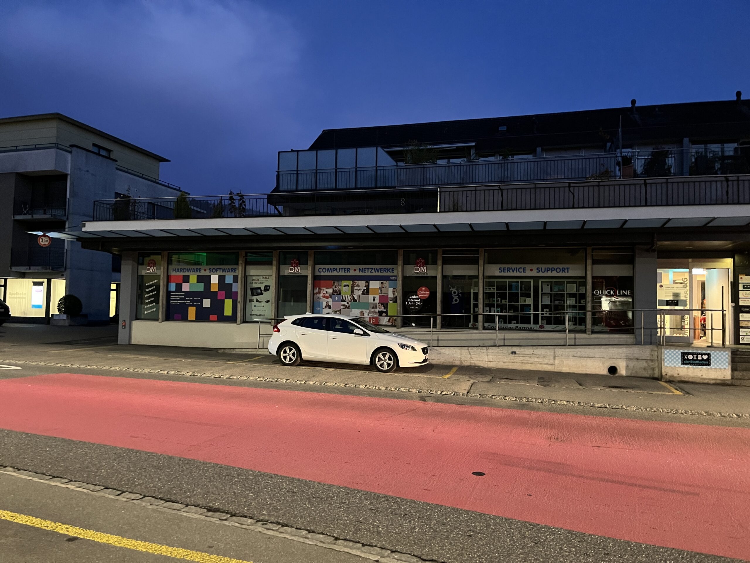 Dm Info Standort und Öffnungszeiten - DM Informatik